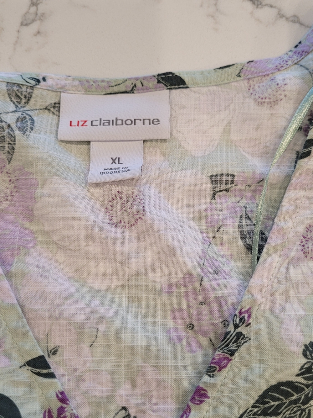 Liz Claiborne Floral V-Neck Blouse in Mint and Lilac XL NWOT